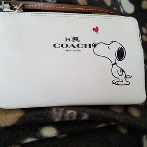 Rare Coach Snoopy Wristlet